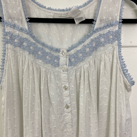Vintage White Eyelet Nightgown Embroidered Large Cottage Modest Edwardian Y2K - Picture 2 of 12